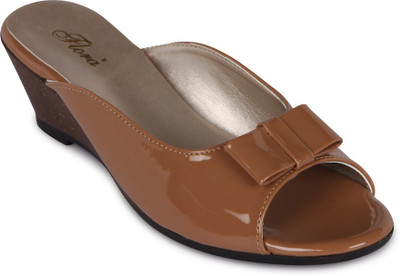 

Flora Women , Dark Beige Wedges, 39;dark beige