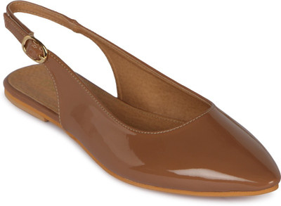 

Flora Women , Dark Beige Flats, 39;dark beige