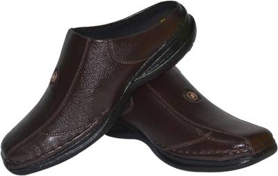 Strive Men Tan Sandals