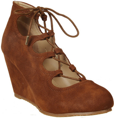 

Flat n Heels Women Tan Wedges