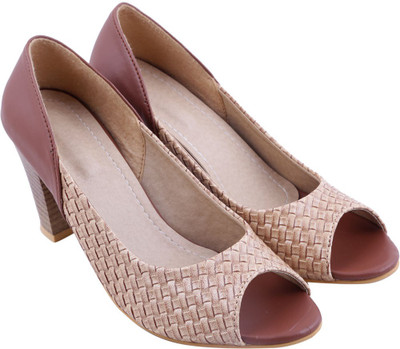 

Adorn Women Brown Heels