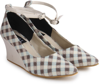 

Nell Women BROWN Wedges