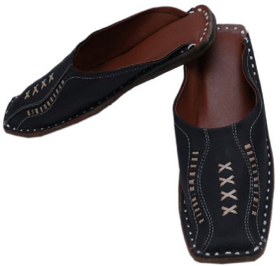 

KOLHAPURI Men Brown Sandals