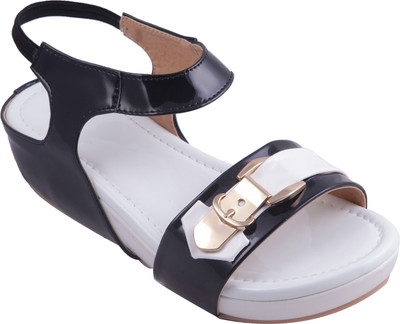 

Adorn Women Black Flats