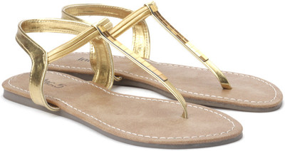 

Inc.5 Women Gold Flats