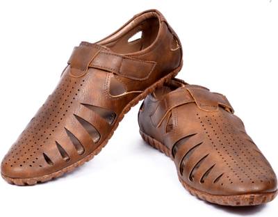 Peponi Men Brown Sandals