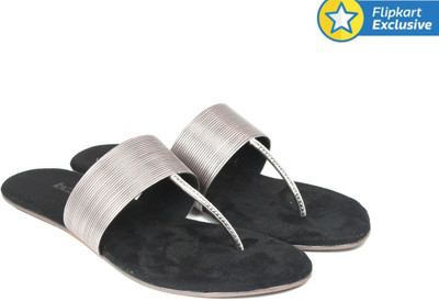 

Inc.5 Women gun metal Flats