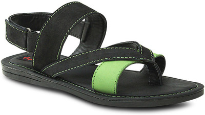

Get Glamr Men Green Casual