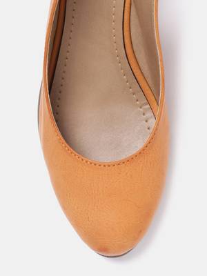 Dressberry Women Tan Heels