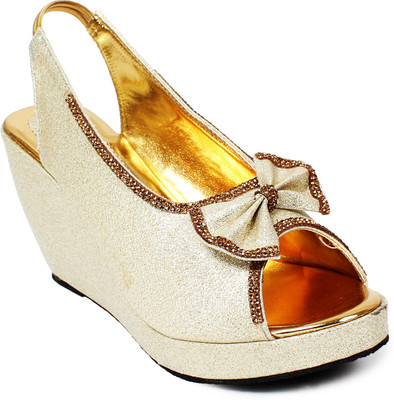 

Bellafoz Women Golden Wedges