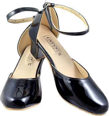 

Olive Fashion Women Black Heels