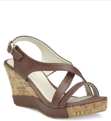 

Vero Couture Women Brown Wedges