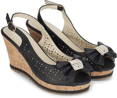 

Carlton London Women Blackpu Wedges