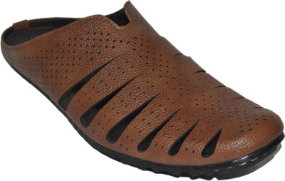 

Human Steps Men Tan Clogs