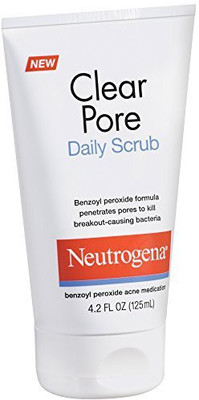 

Neutrogena Clear Pore Daily Scrub(Imported Made In Canada) Scrub(125 ml)