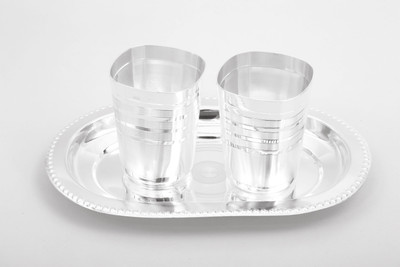 9% OFF on Ojas Glass, Tray Serving Set(Pack of 3) 9% OFF on Ojas Glass, Tray Serving Set(Pack of 3)