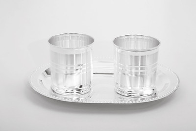 9% OFF on Ojas Glass, Tray Serving Set(Pack of 3) 9% OFF on Ojas Glass, Tray Serving Set(Pack of 3)