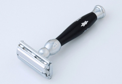 

Pearl Safety Razor