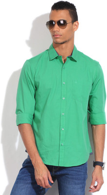 

United Colors of Benetton. Men's Solid Casual Green Shirt, 11n