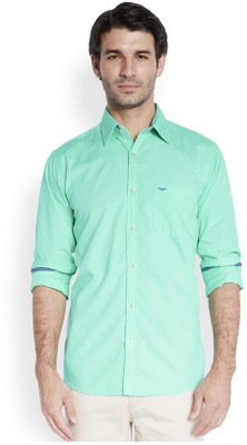 

Park Avenue Men's Solid Casual Green Shirt