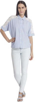 

Vero Moda Women's Solid Casual Blue Shirt, Cashmere blue