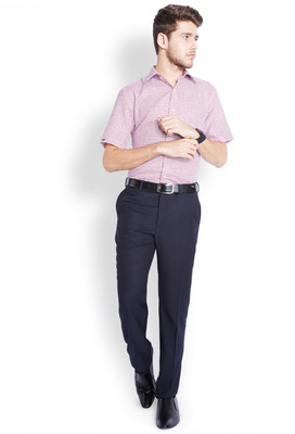 

Park Avenue Men's Checkered Casual Maroon Shirt