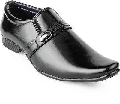 Baaj Slip On