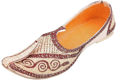 

Rajsahi Wedding Shoe For Men(Tan, Cream