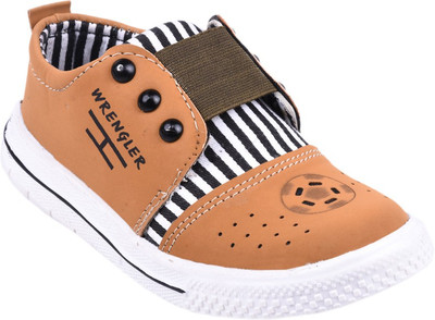 

Trilokani Boys, Beige