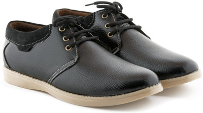 

Boysons opera56 black leather Casuals For Men(Black