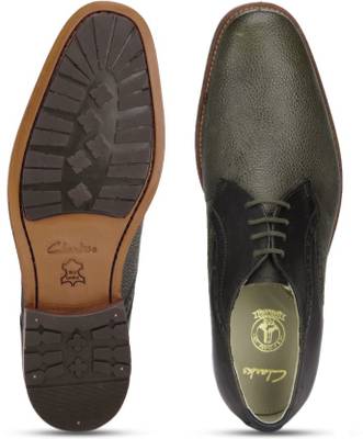 Clarks Lace up