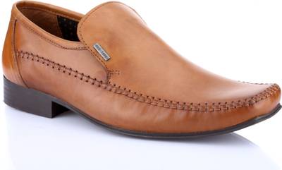 Red Tape Slip On