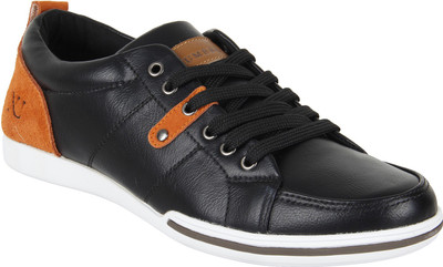 

Numero Uno Casual Shoes For Men(Black)