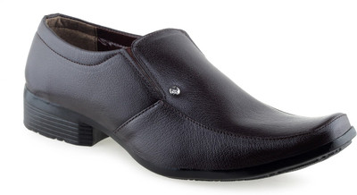 

Predator Slip On Shoes For Men(Brown)