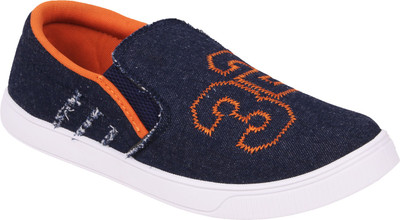 

World Wear Footwear Casuals For Men(Blue