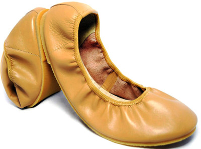 5% OFF on Canthari Leather Casual Shoes For Women(Tan)