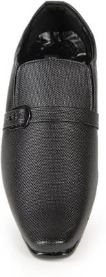 Baaj Slip On