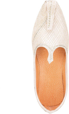 

Footrendz Wedding Jutis For Men(Beige), Creame