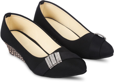 

Anand Archies Bellies For Women(Black, Silver
