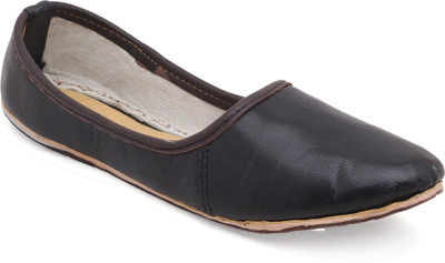 

Paduki Ethnic Footwear Mojaris For Men(Black)