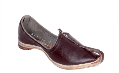 

Panahi 100% 3 Stitch Leather Shoes Ethnic Footwear Mojaris Jutti Mojaris For Men(Brown