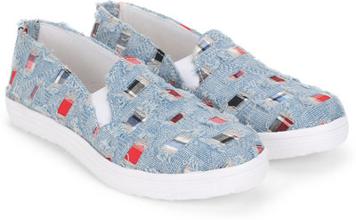 

Moonwalk Casuals For Women(Blue