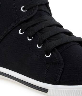 Aircum Black Boxer Sneakers
