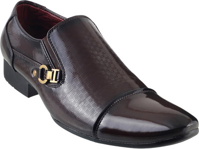 

Metro 19 Slip On Shoes For Men(Brown, 44;brown