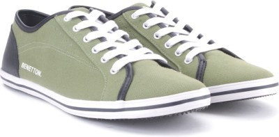 

United Colors of Benetton Men Sneakers For Men(Grey, 901
