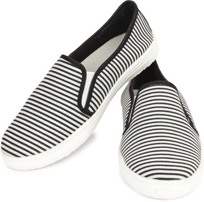 

Tapps Sneakers For Women(Black