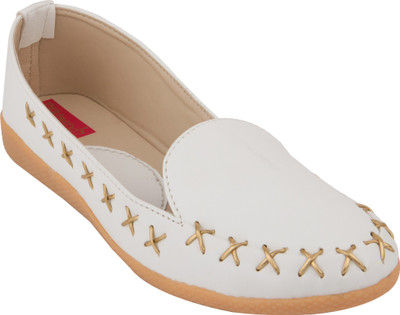 

Footrendz Apealling Bellies For Women(White