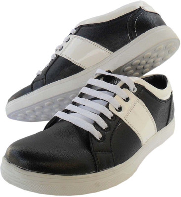 

Footgear Boys(Black, White