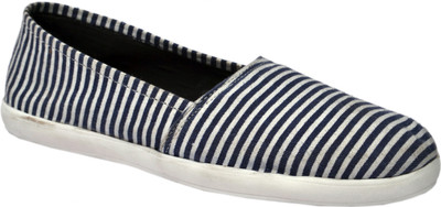 

Molessi Designer White Casual Shoes For Men(White, 01;white