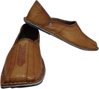 

Paduki Ethnic Mojaris For Men(Brown)